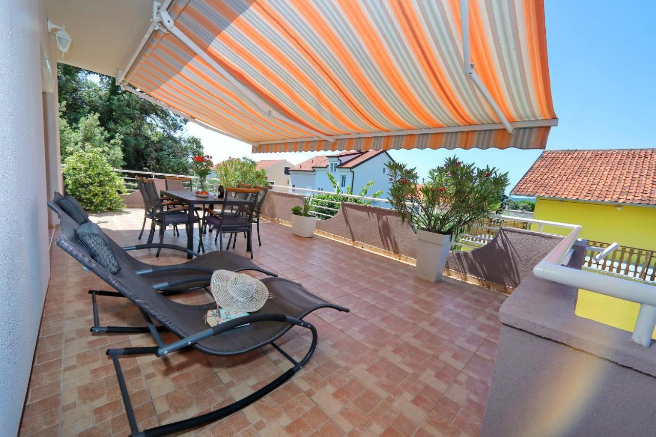 ביבינייה Apartments Adrian מראה חיצוני תמונה