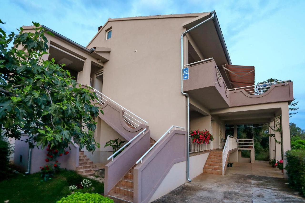 ביבינייה Apartments Adrian מראה חיצוני תמונה