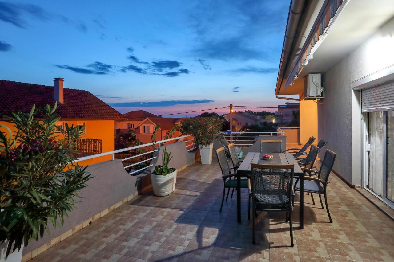 ביבינייה Apartments Adrian מראה חיצוני תמונה