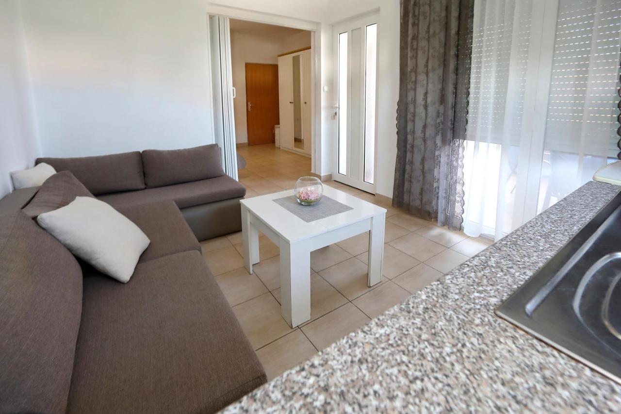ביבינייה Apartments Adrian מראה חיצוני תמונה