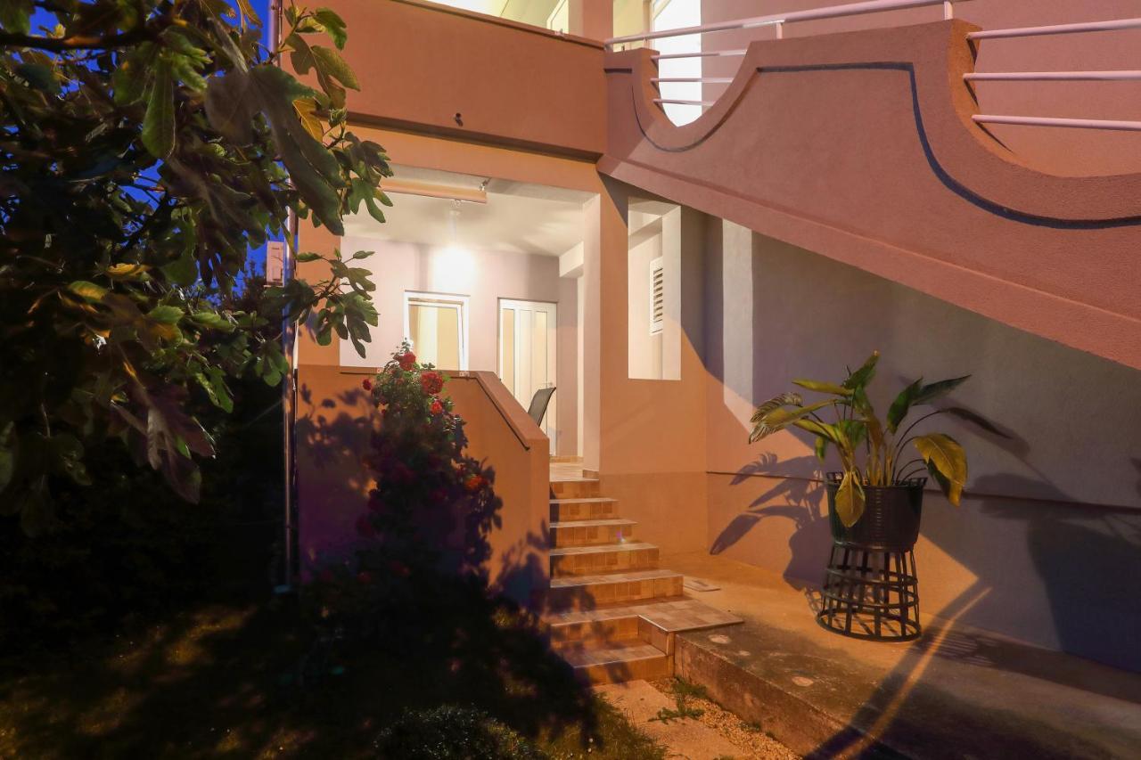 ביבינייה Apartments Adrian מראה חיצוני תמונה